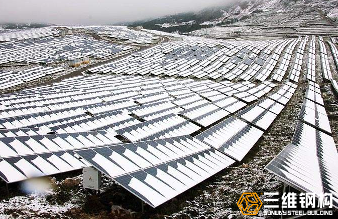 太陽能光伏支架上的積雪
